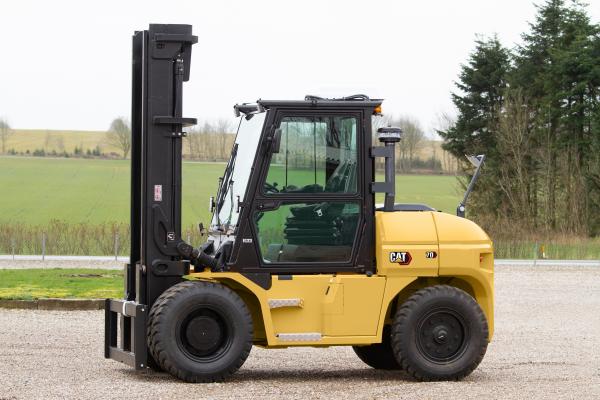 Spalinowy wózek widłowy czołowy Diesel CAT DP60-100N3 - obrazek 6